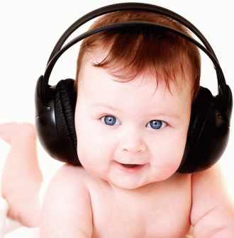 When newborns begin to hear