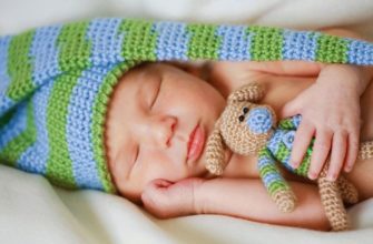 How much does a newborn baby sleep?