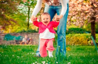 first steps of the child