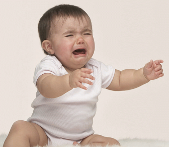 How to wean a child by the hand