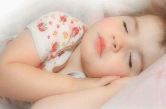 baby grinds his teeth in his sleep