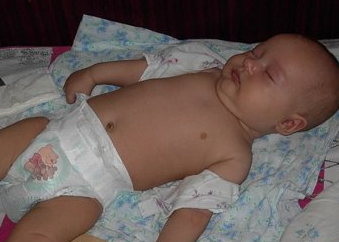 How to wean a baby from swaddling
