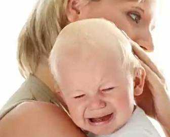 what to do if the child is afraid of loud sounds