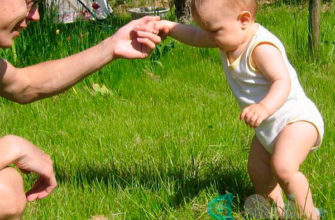 child's fear of walking alone without a hand