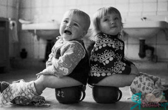 the child is afraid to sit on the potty