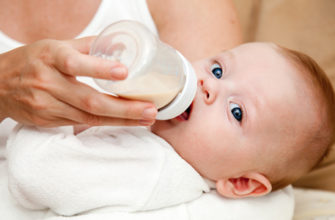 artificial feeding of the child