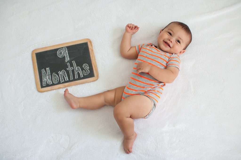 What a child can and should be able to do at 9 months