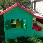 game plastic house