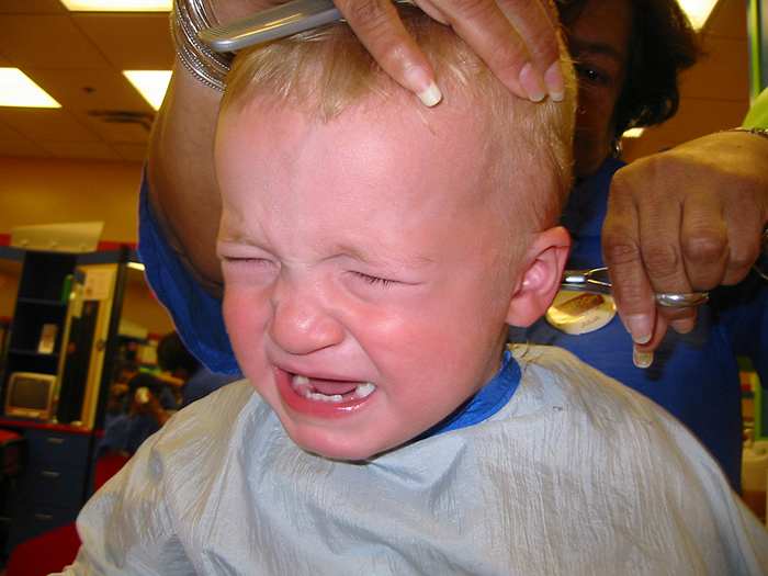 How to cut a child without tantrums