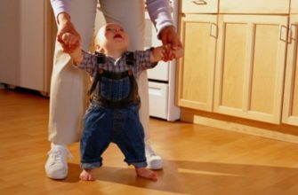 teaching a child to walk