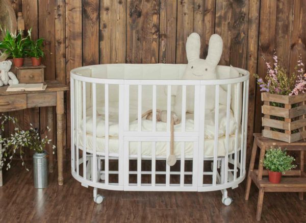 baby crib