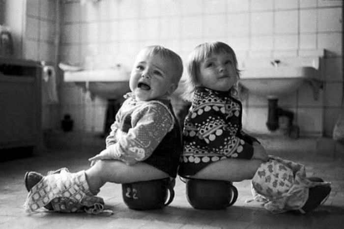 the child does not go to the toilet in the kindergarten