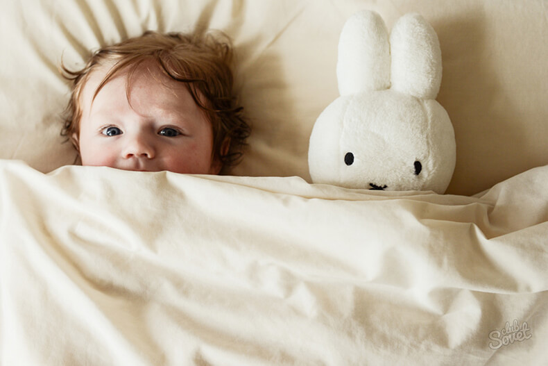 putting baby to sleep