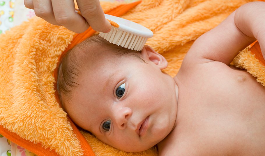 comb-hair-newborn