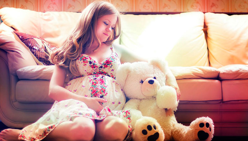 pregnancy photo shoot at home