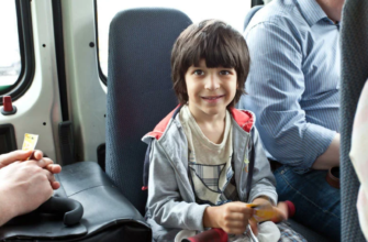 children in public transport should sit