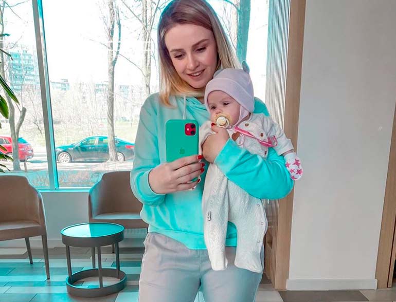 Julia and Mia