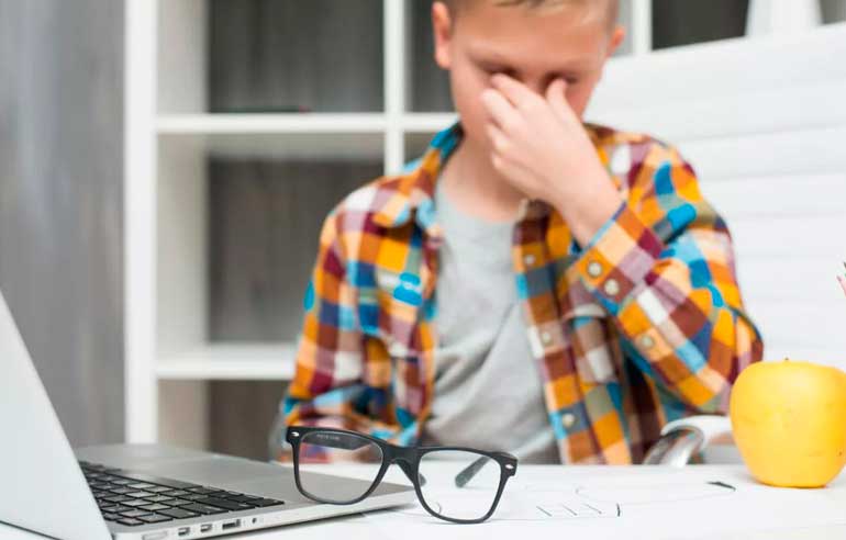 child at the computer